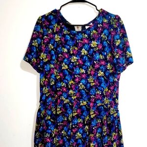 LulaRoe Floral Pattern Dress with Pockets